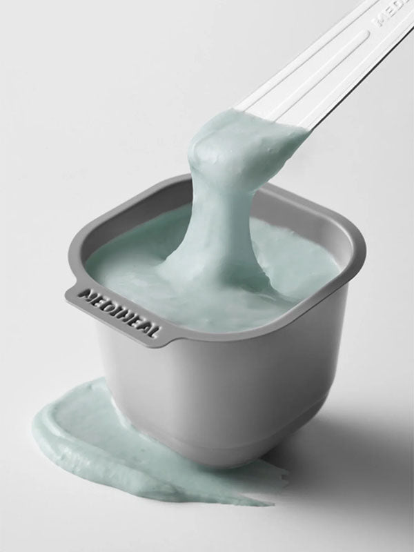 Write an SEO-friendly ALT text for a product image. Include: The main keyword (product name or type, e.g., vegan serum, hydrating cream, natural shampoo) 1–2 descriptive features (e.g., with aloe vera, for dry skin, cruelty-free, glowing effect) Optional brand name “Yournaturalskin” Keep it natural and under 125 characters (ideal for Google Images & accessibility).